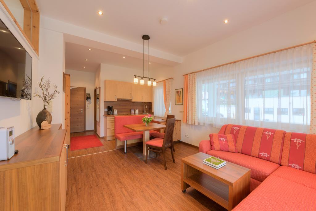 Aktiv Apartments Leutasch Quarto foto